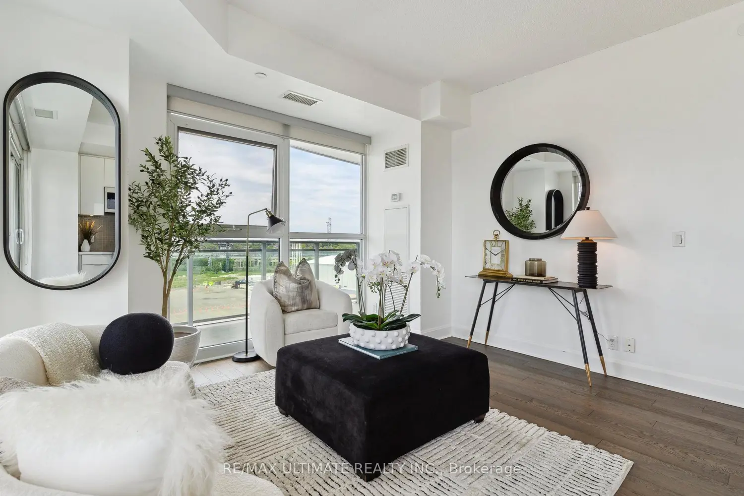 Additional image 4 of 33 Shore Breeze Drive 1003