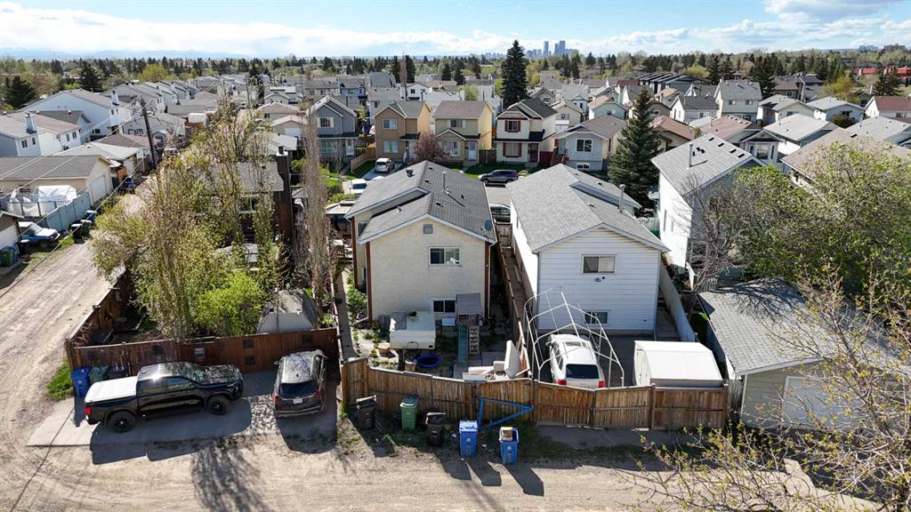 Additional image 3 of 27 Erin Grove Court SE, Calgary, AB, T2B3A8