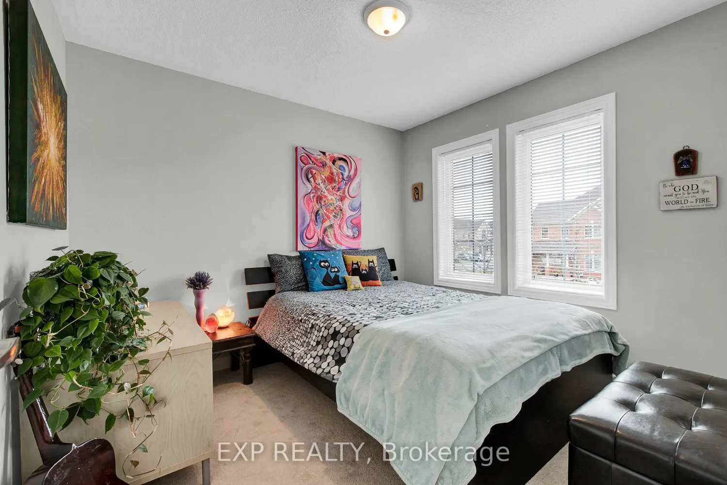 92 Keith Crescent photo 2