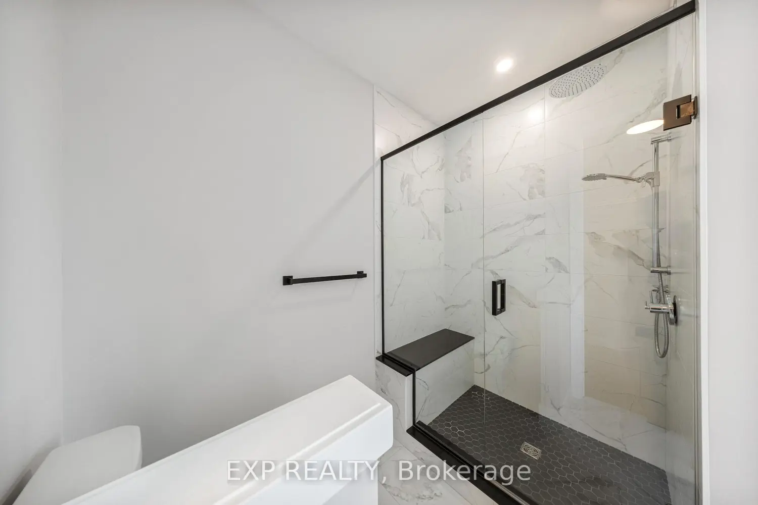 Additional image 6 of 204 Merritt Court