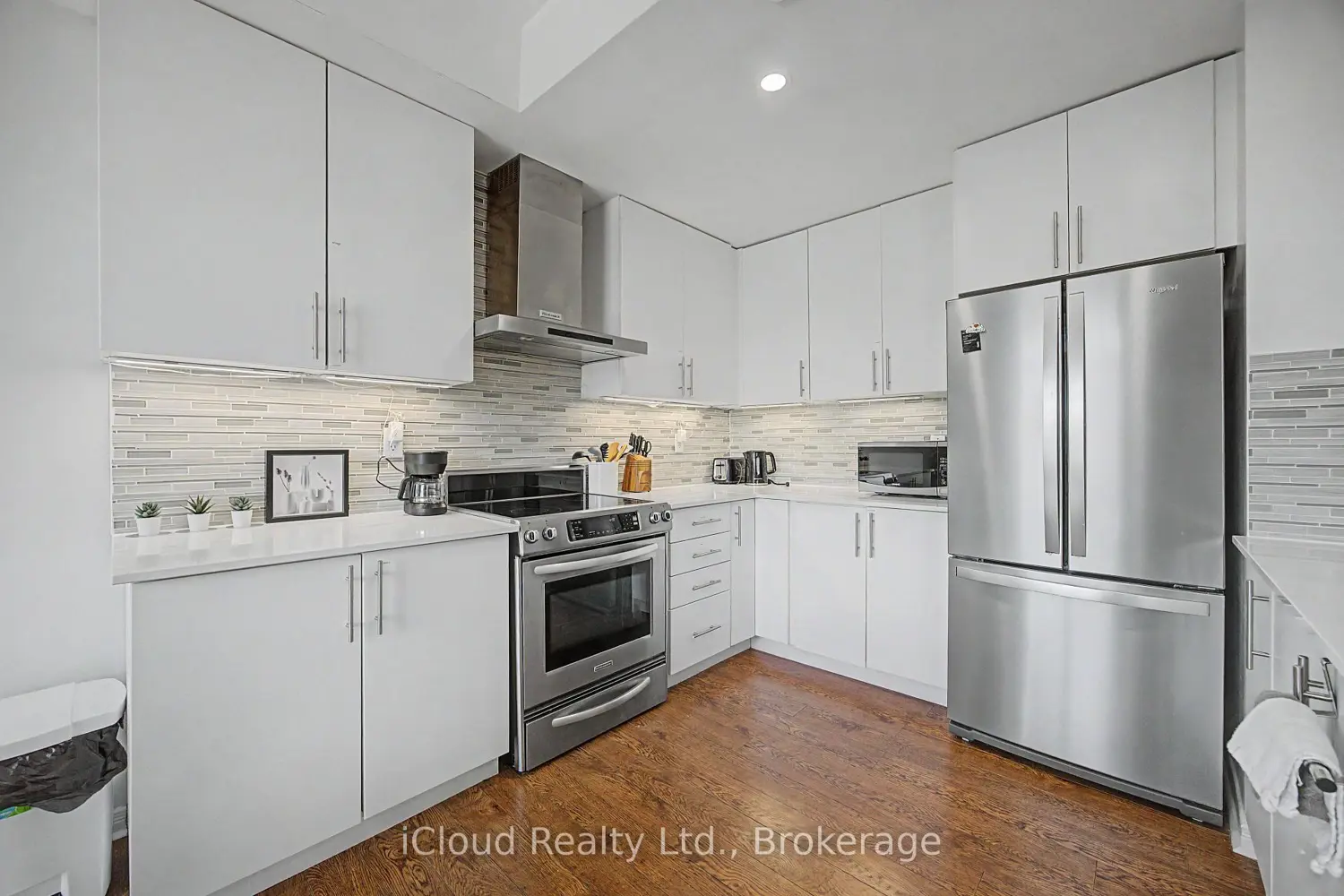 Additional image 2 of 180 Howden Boulevard 6