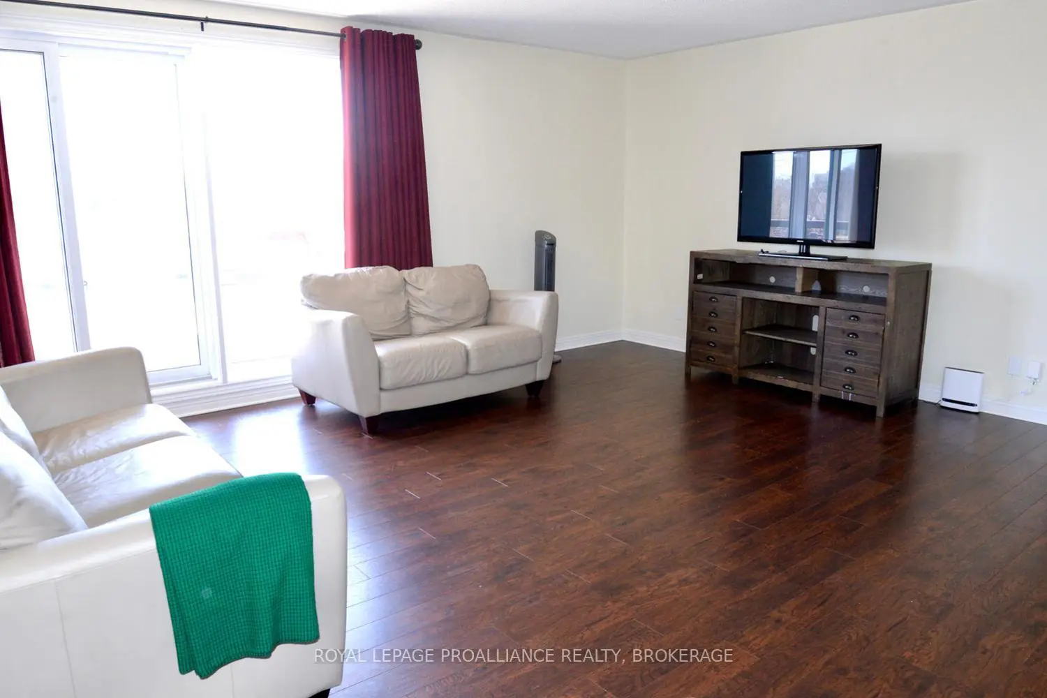 Additional image 9 of 315 Regent Street 203