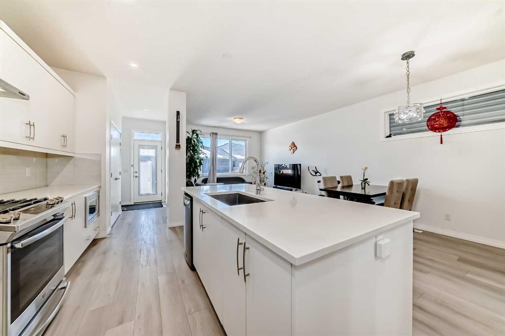 Additional image 2 of 108 Wolf Creek Manor SE, Calgary, AB, T2X 4A1