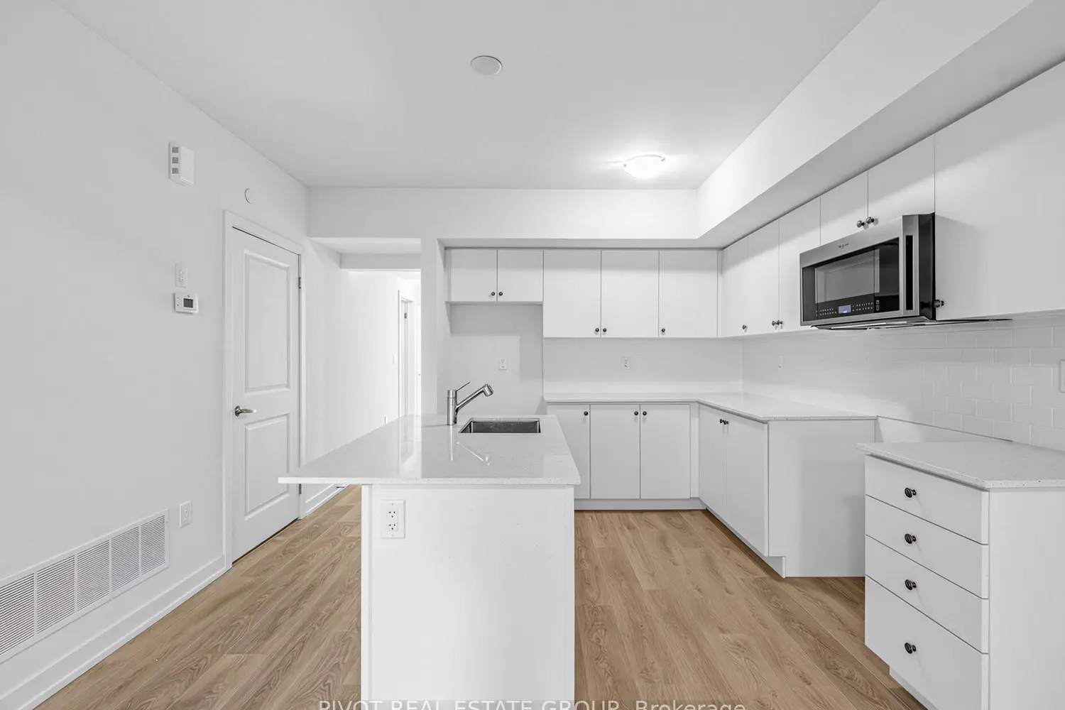 Additional image 8 of 56 Elizabeth Street 1104