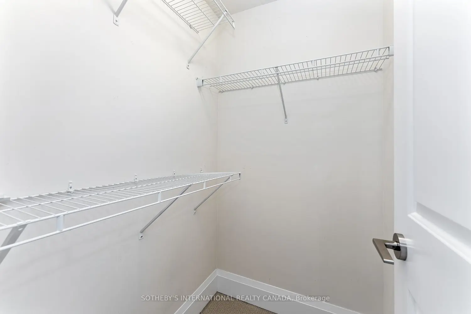 Additional image 17 of 100 Harrison Garden Boulevard 824