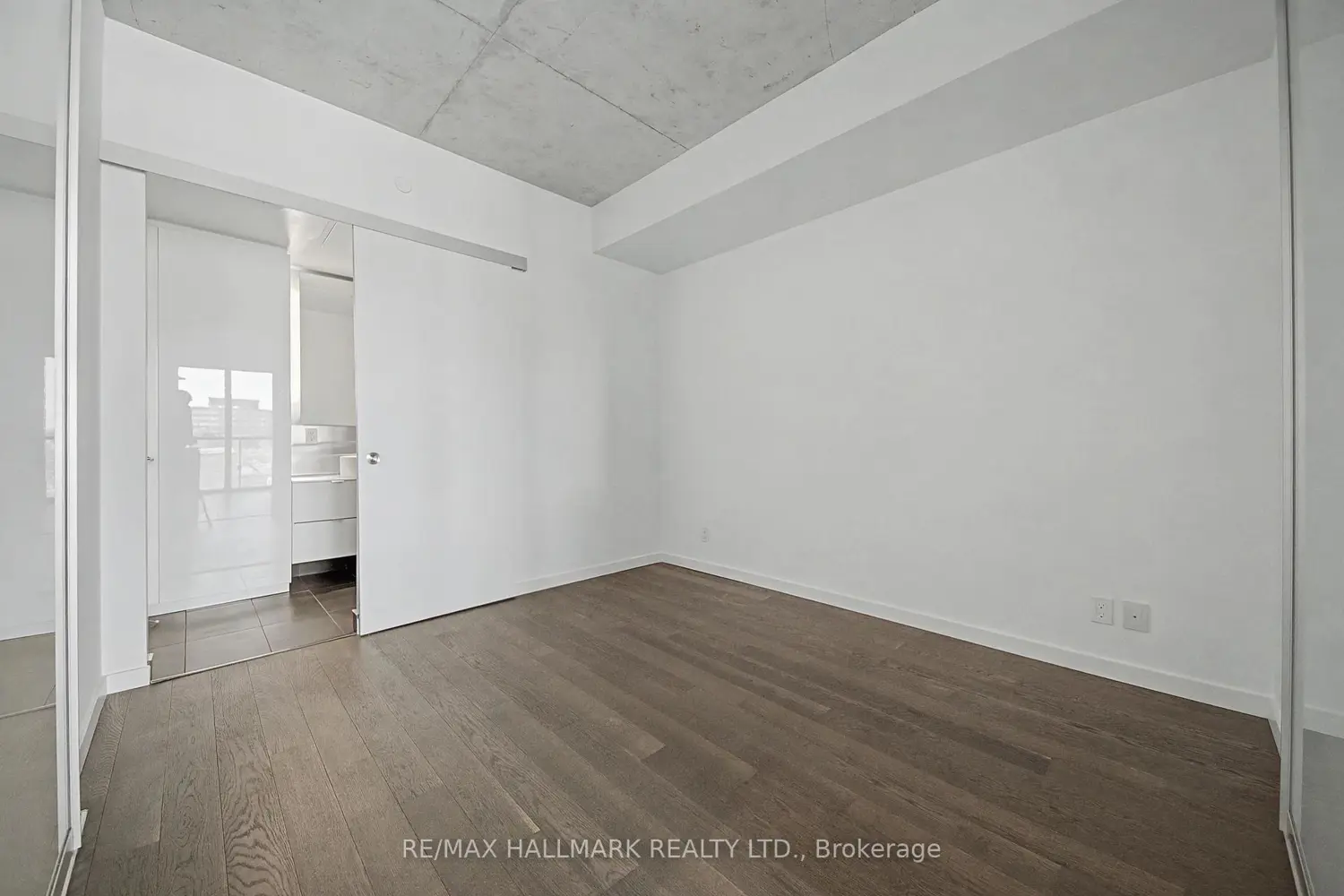 Additional image 5 of 383 Sorauren Avenue 609
