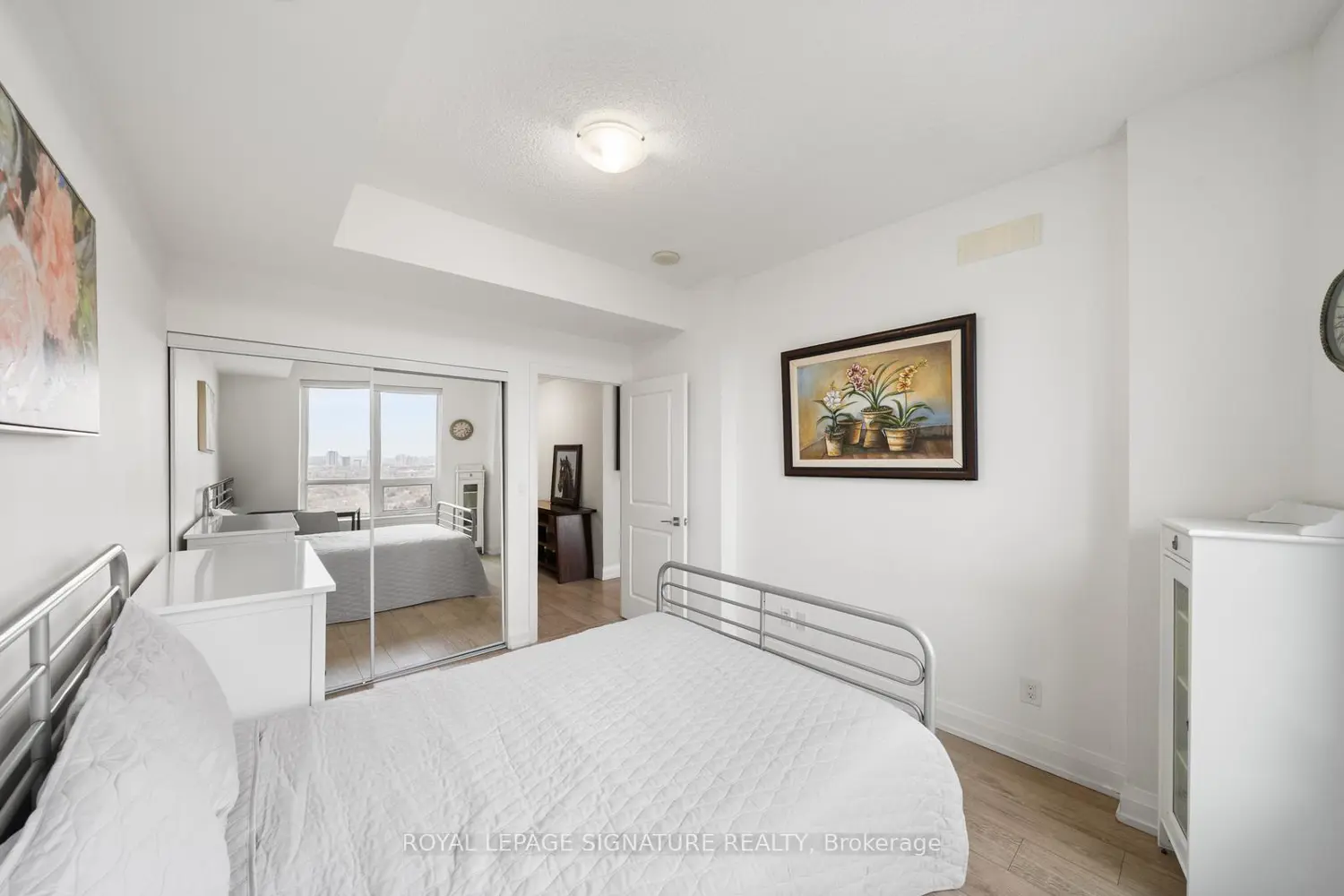 Additional image 10 of 7171 Yonge Street 2108