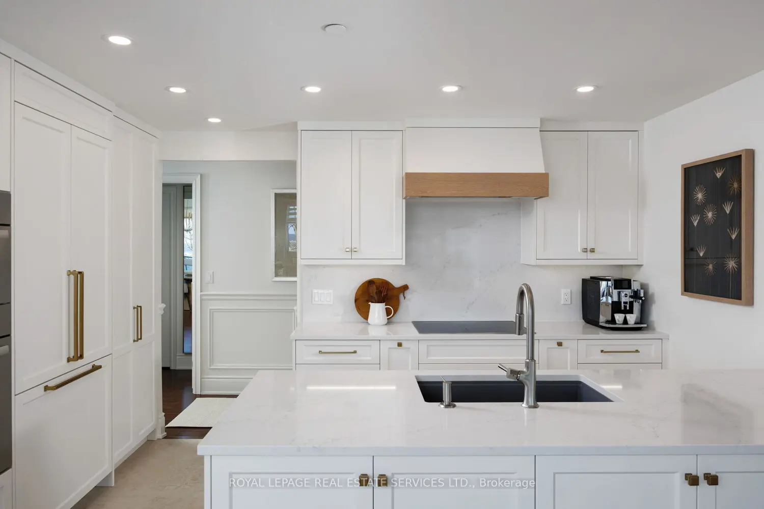 Additional image 7 of 3500 Lakeshore Road 327