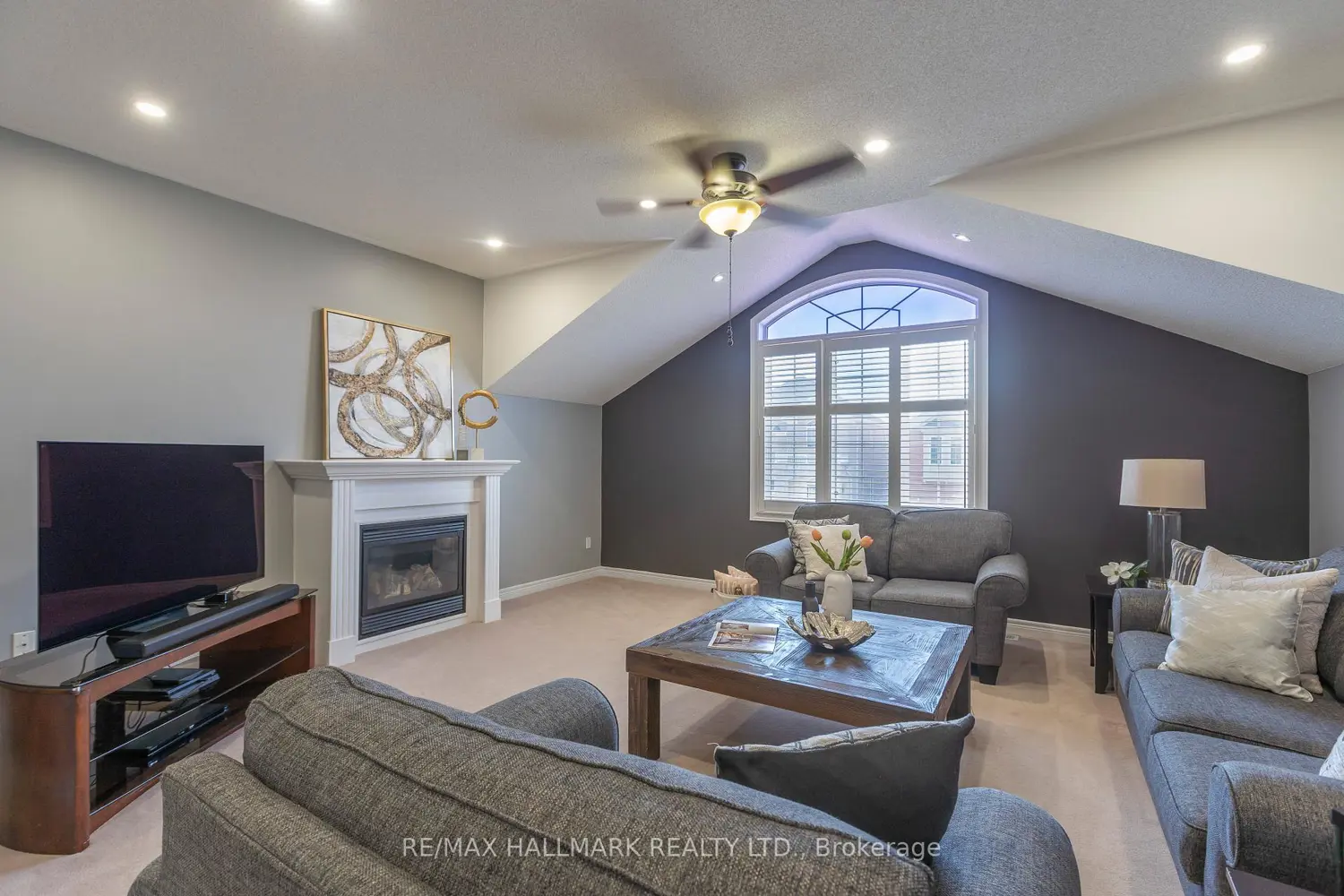 Additional image 8 of 24 Begonia Crescent