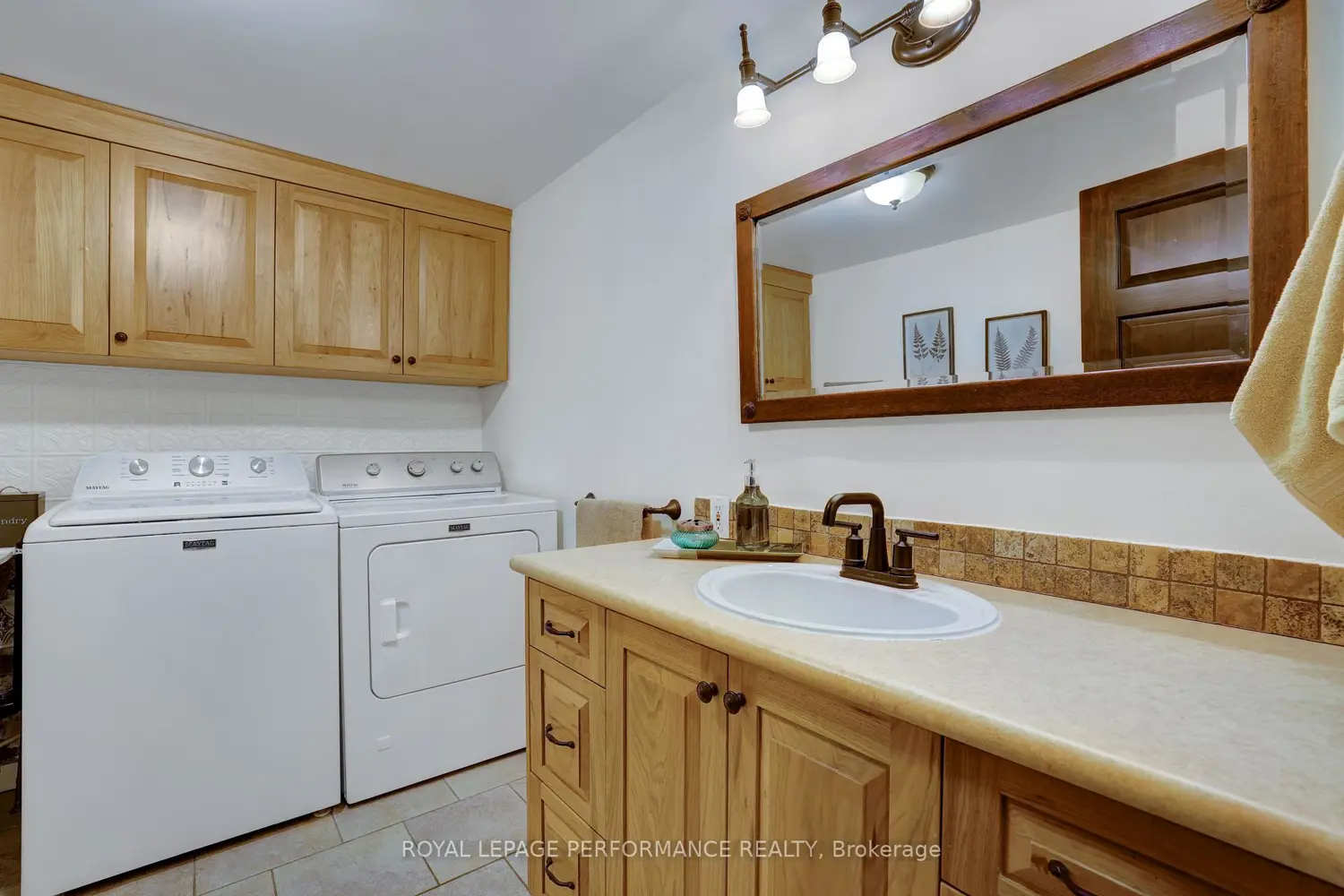 2666 Yorks Corners Road photo 4