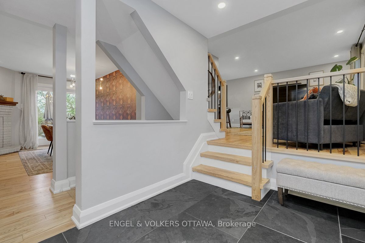 Additional image 3 of 2766 Harwood Avenue, Ottawa, ON, K2B 8H7