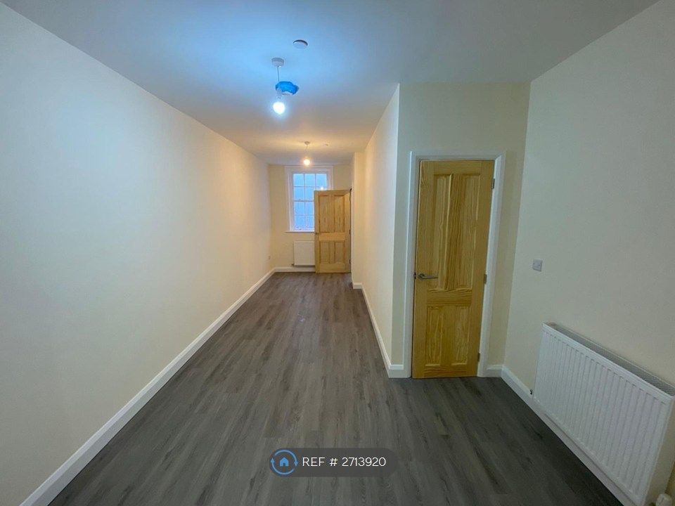 Additional image 10 of 2 bed terraced house to rentChester Street, Mold CH7