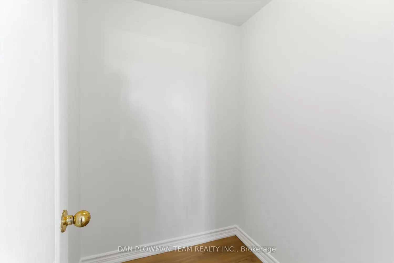 Additional image 17 of 249 Ruttan Terrace 506