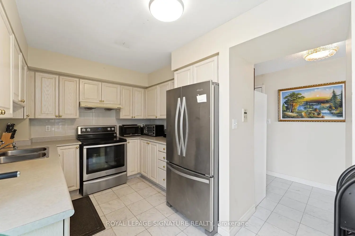 Additional image 7 of 28 Empress Avenue 2302