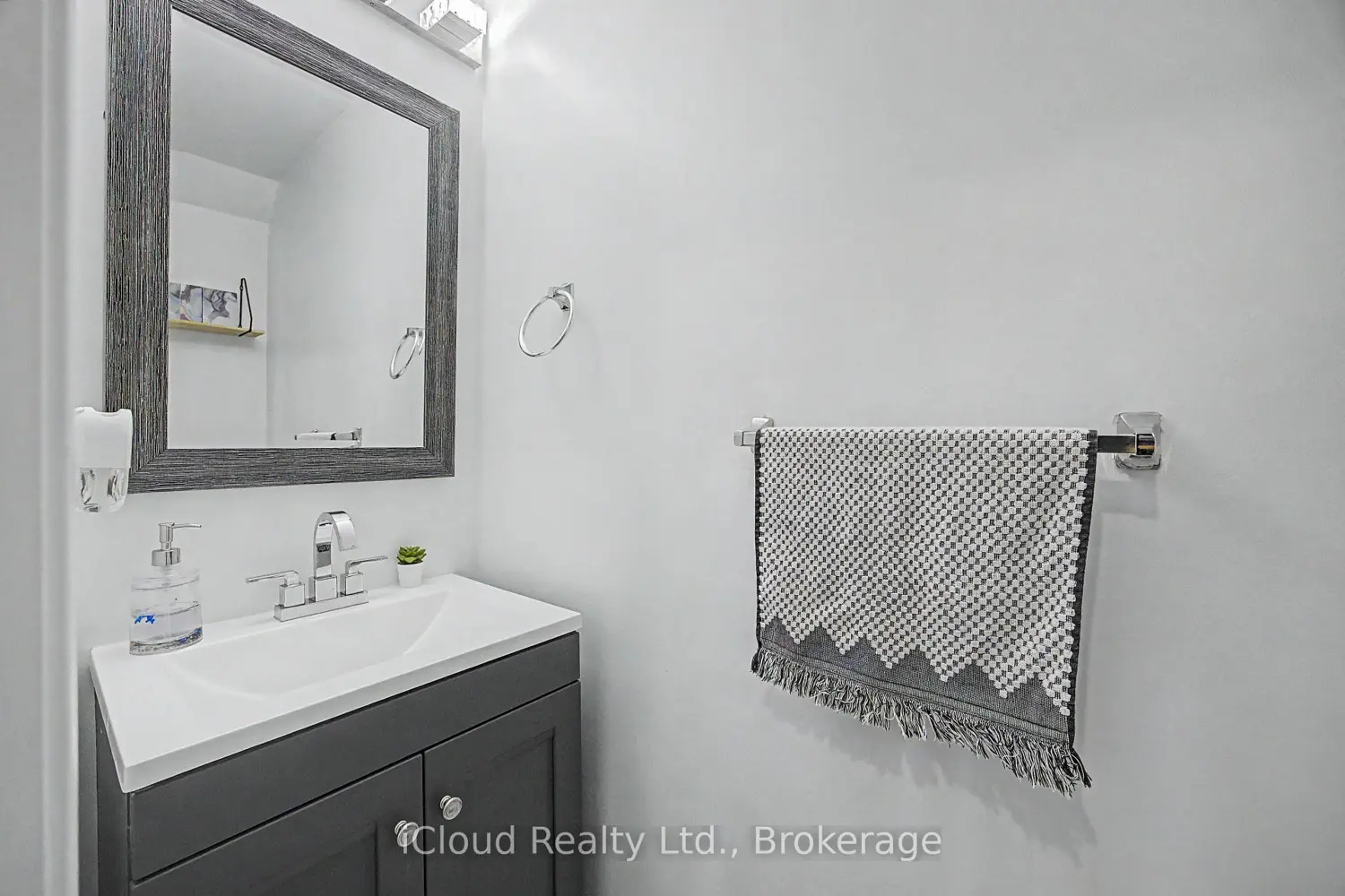 Additional image 9 of 180 Howden Boulevard 6