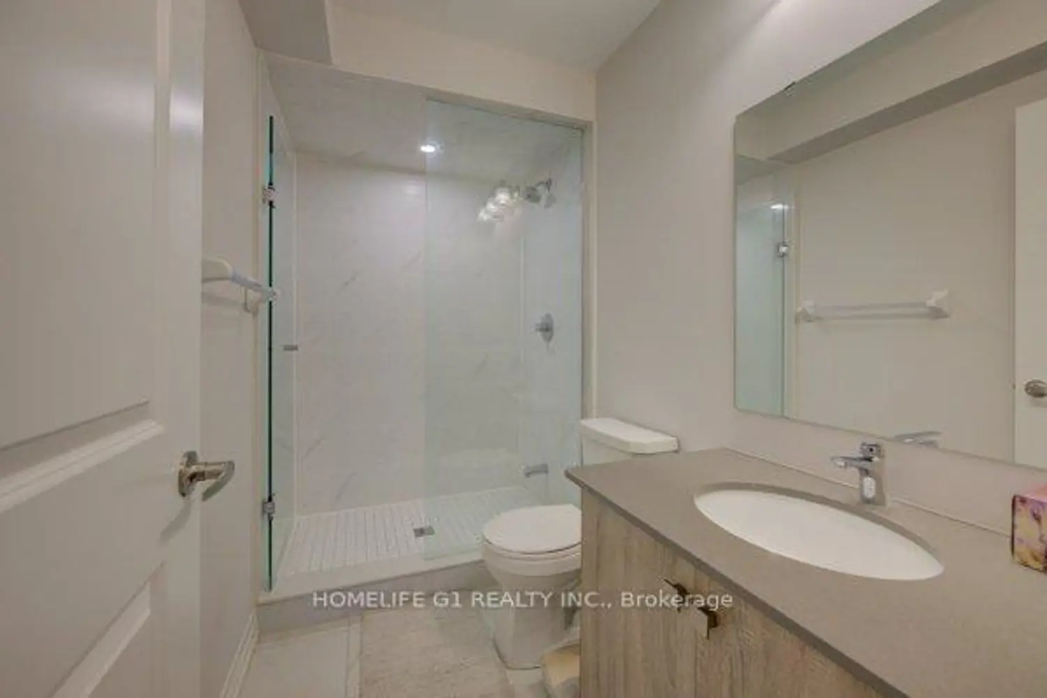 Additional image 18 of 585 Colborne Street 611