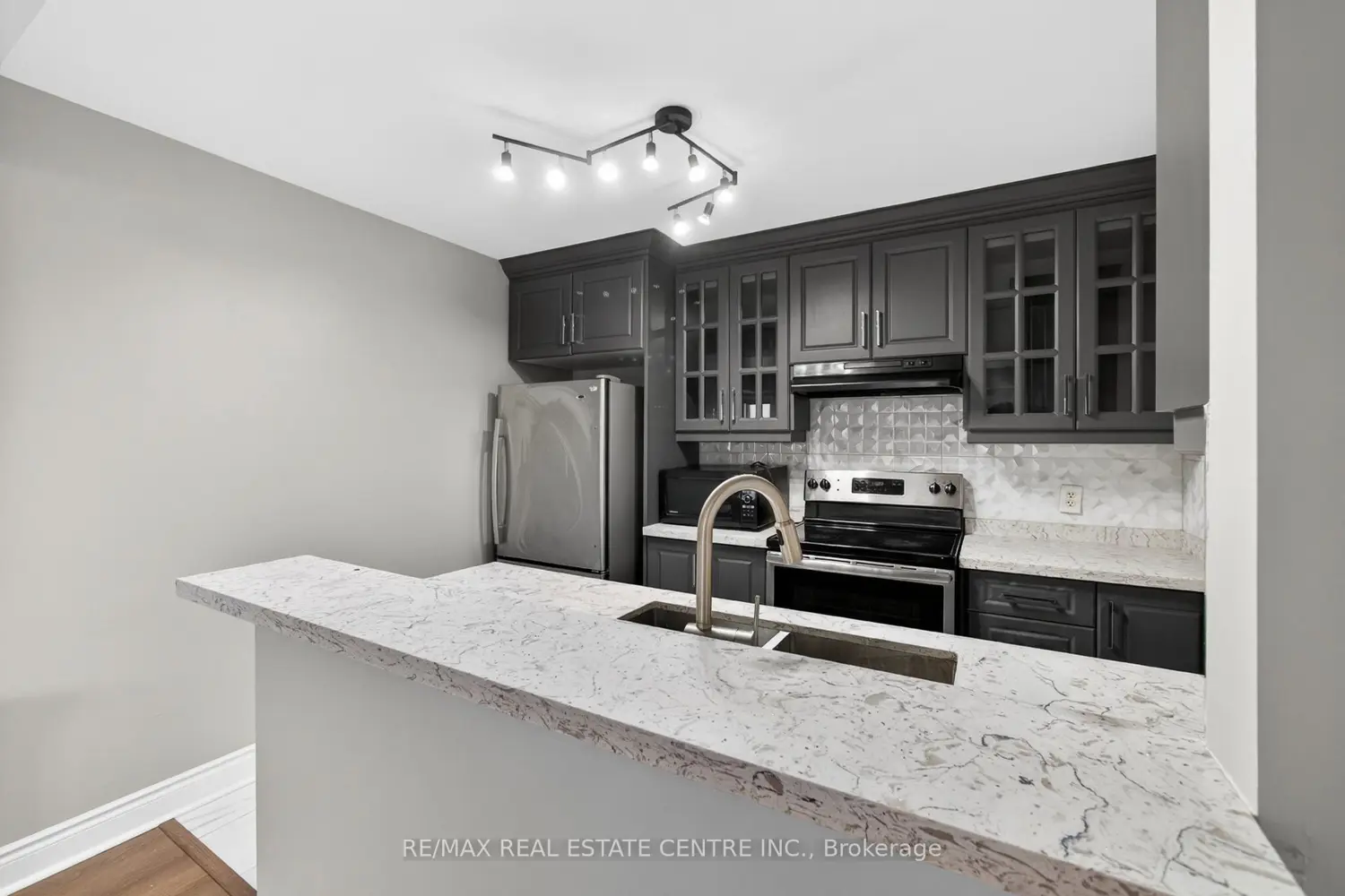 Additional image 10 of 5035 Oscar Peterson Boulevard 105