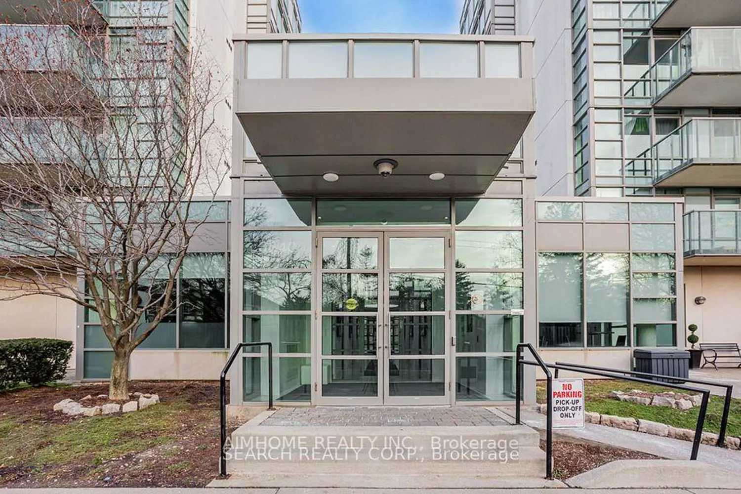 Additional image 3 of 3830 Bathurst Street 410