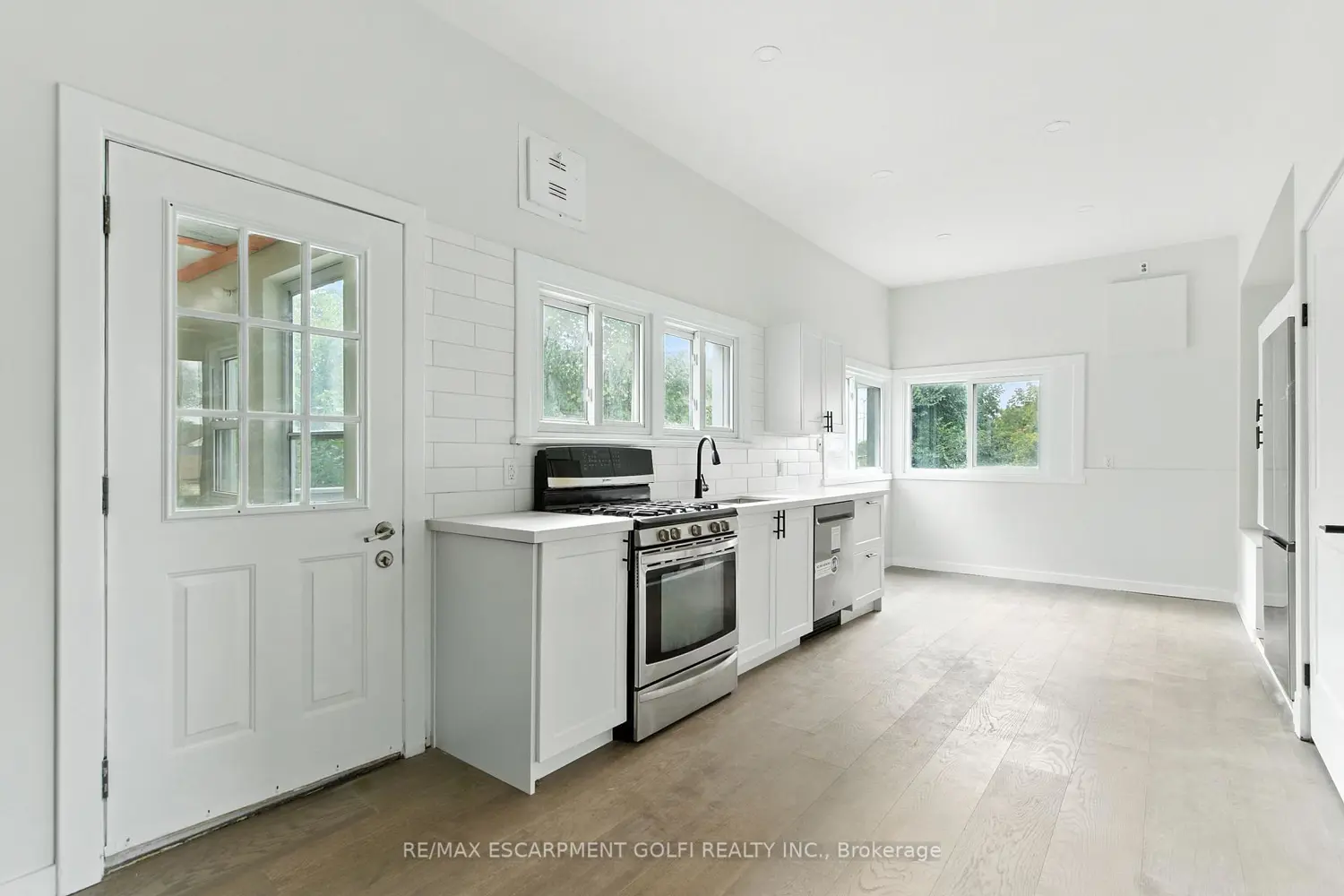 Additional image 9 of 684 Beach Boulevard