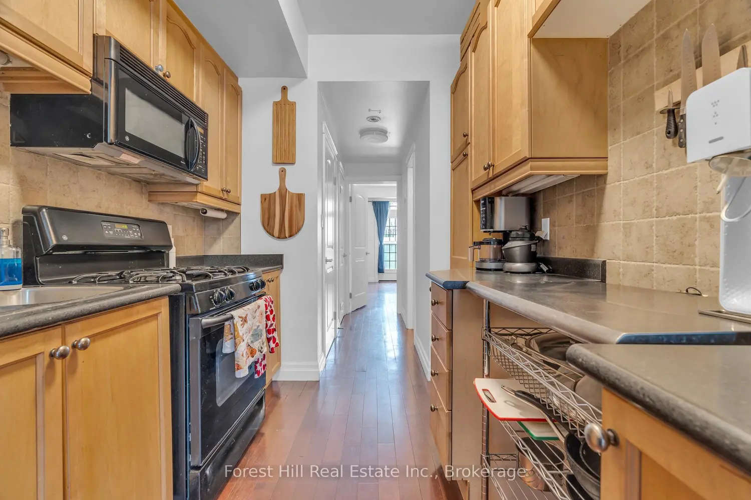 Additional image 4 of 555 King Street 104