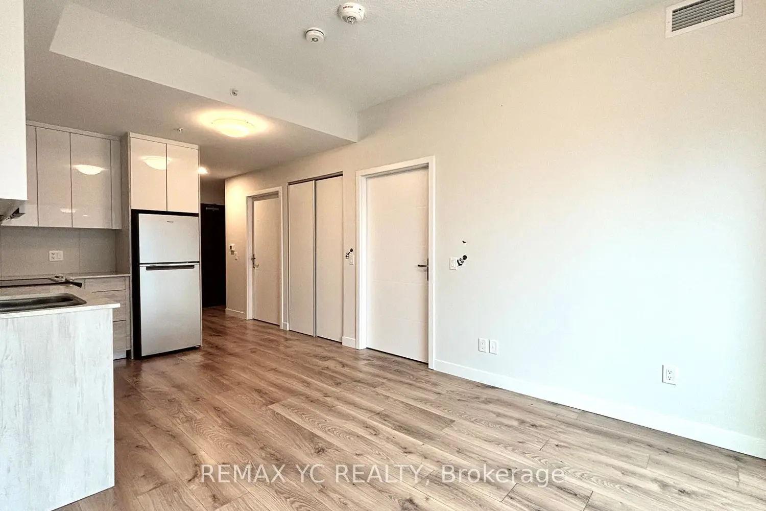 Additional image 3 of 60 Frederick Street 405