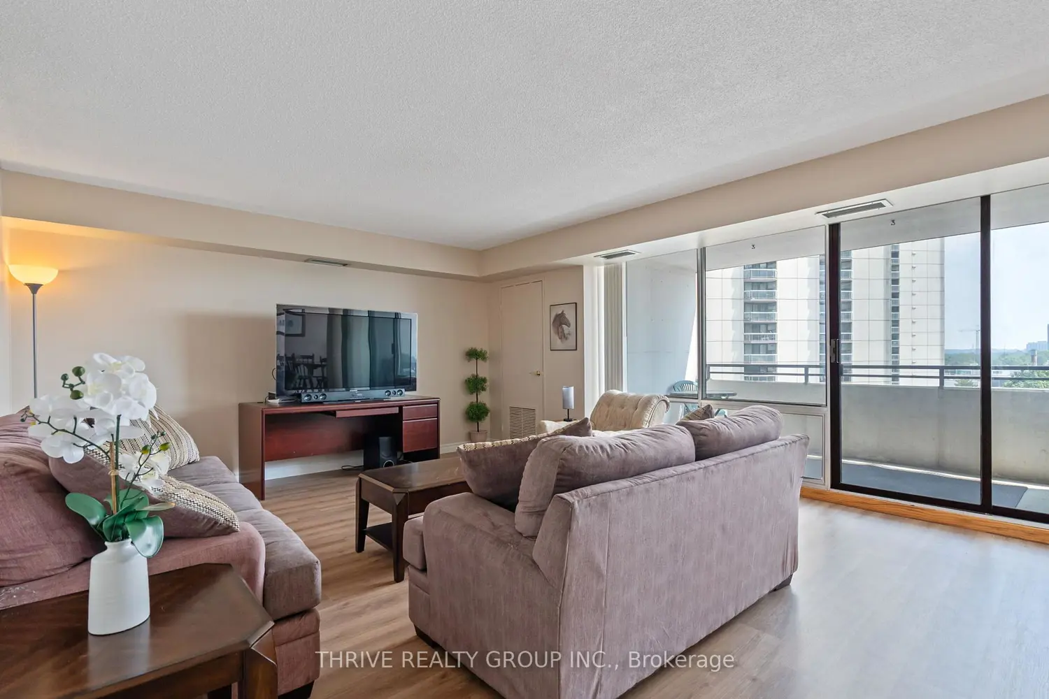 Additional image 3 of 380 King Street 605