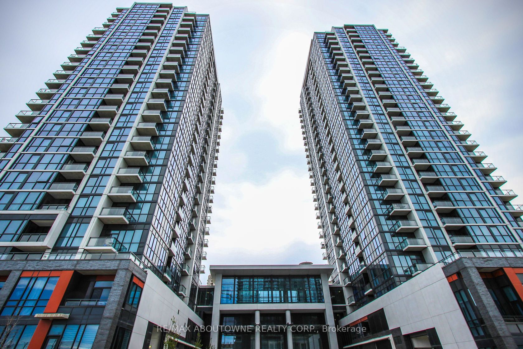 1503-75 Eglinton Avenue W, Mississauga, ON, L5R 0E5
