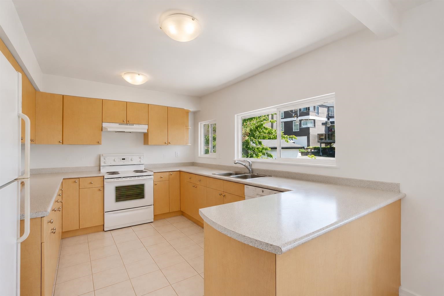 Additional image 5 of 4860 Eton Street, Burnaby, BC, V5C 1K9