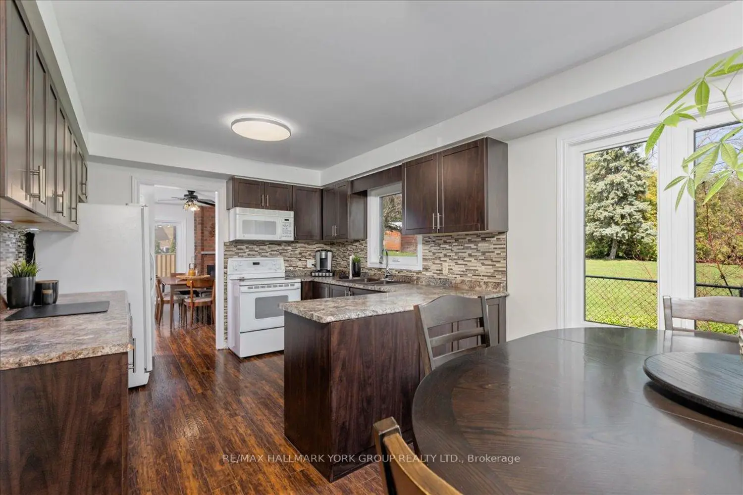 20 Sunbird Boulevard photo 5