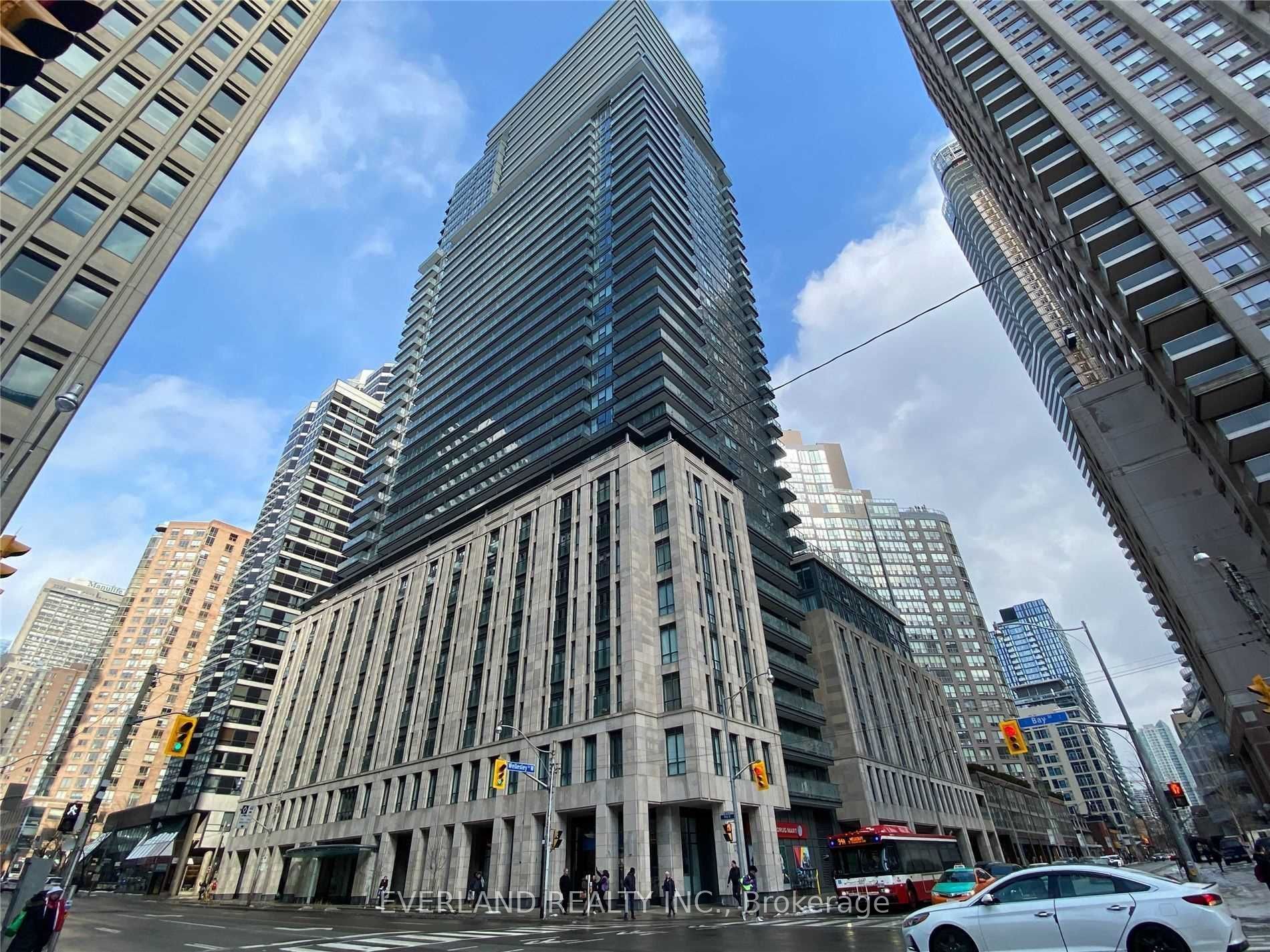 1802-955 Bay Street, Toronto, ON, M5S 2A2