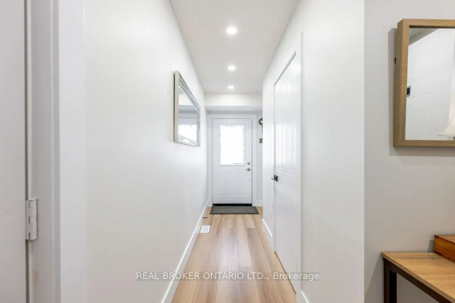 Additional image 3 of 185 Highland Crescent 2