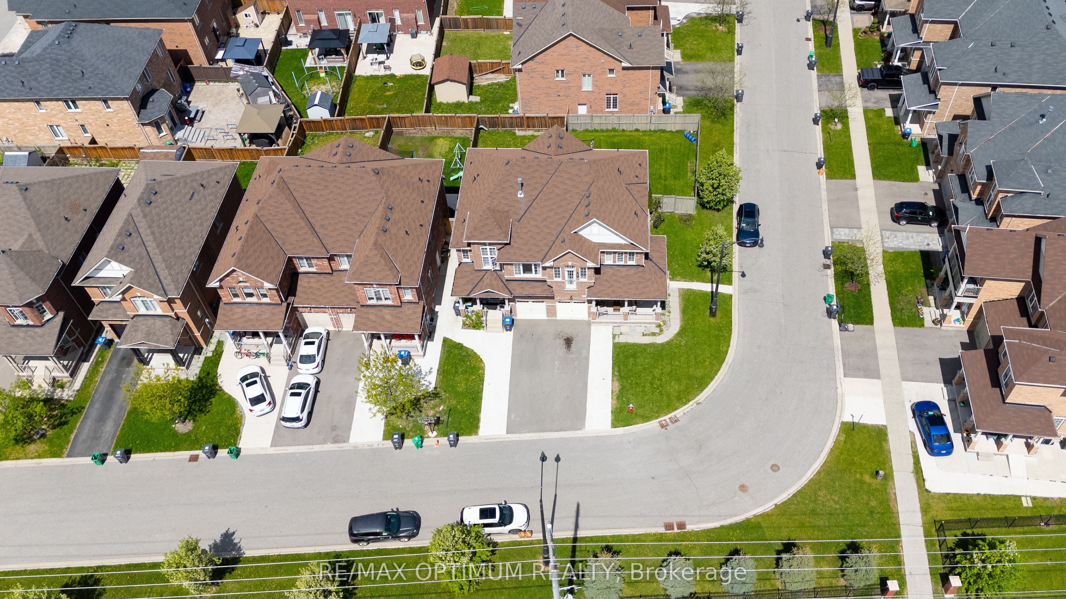 39 Divinity Circle, Brampton, ON, L7A 3Y4