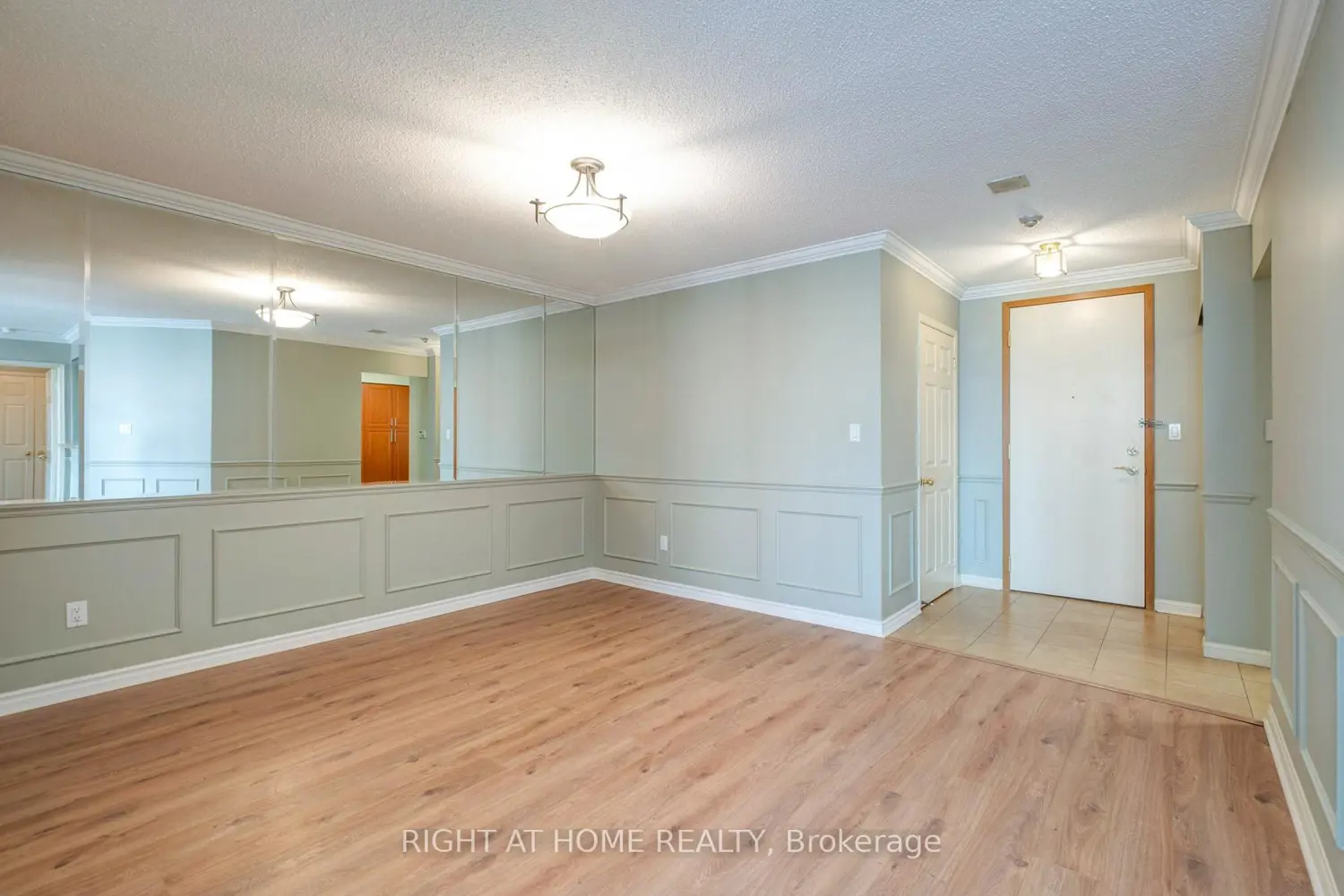 Additional image 5 of 610 Bullock Drive 1116