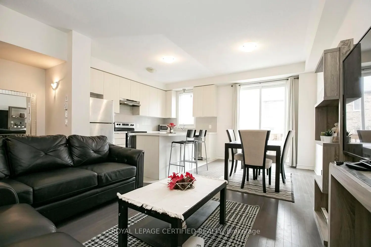 Additional image 3 of 50 Edinburgh Drive 42