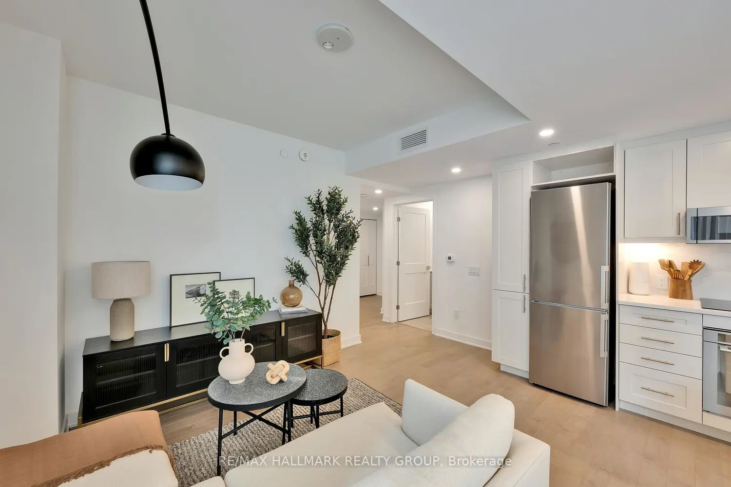 Additional image 5 of 340 Queen Street 906
