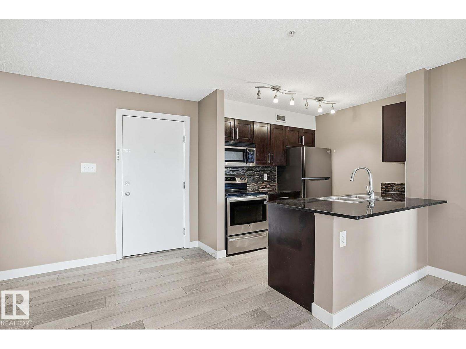 Additional image 4 of 109-11803 22 Avenue SW, Edmonton, AB, T6W2R9