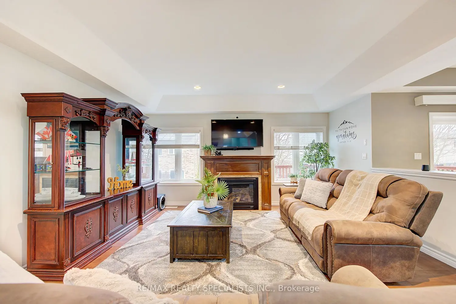 Additional image 7 of 1682 Cedarcreek Crescent
