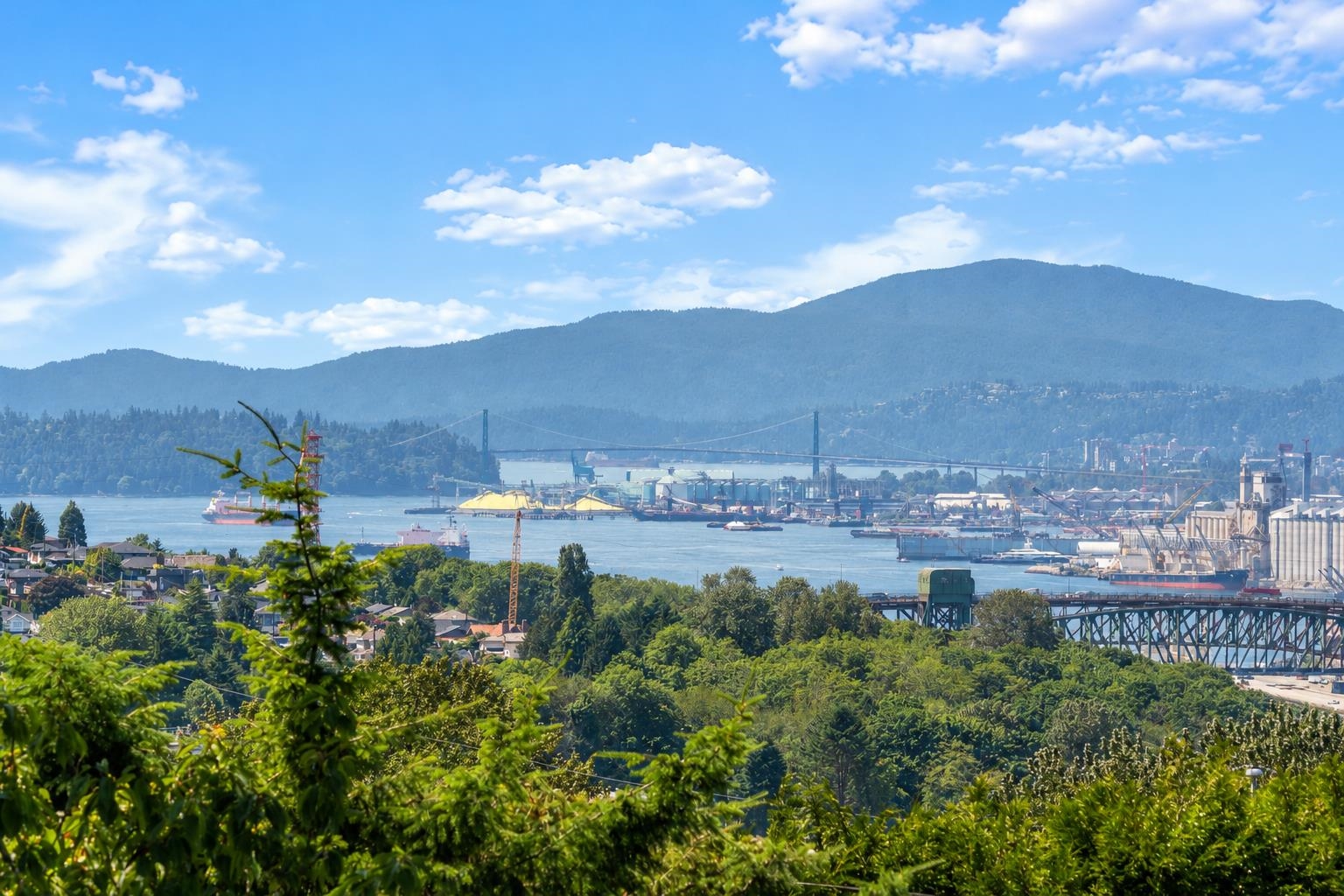 Additional image 3 of 4860 Eton Street, Burnaby, BC, V5C 1K9