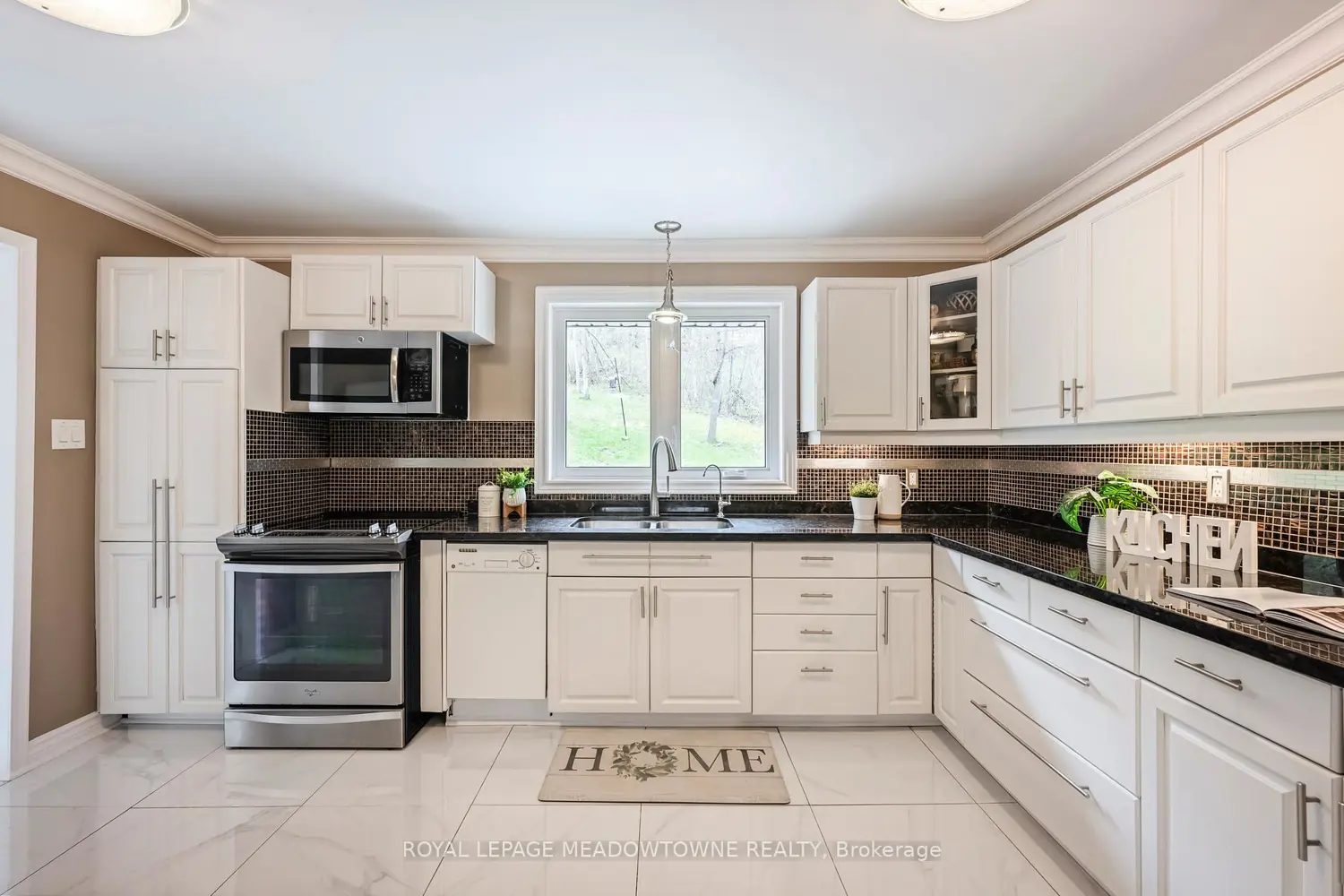 Additional image 15 of 15585 Clayhill Road