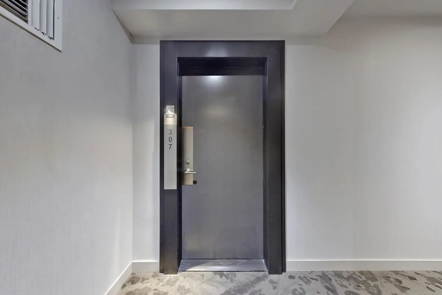 88 Scott Street 307