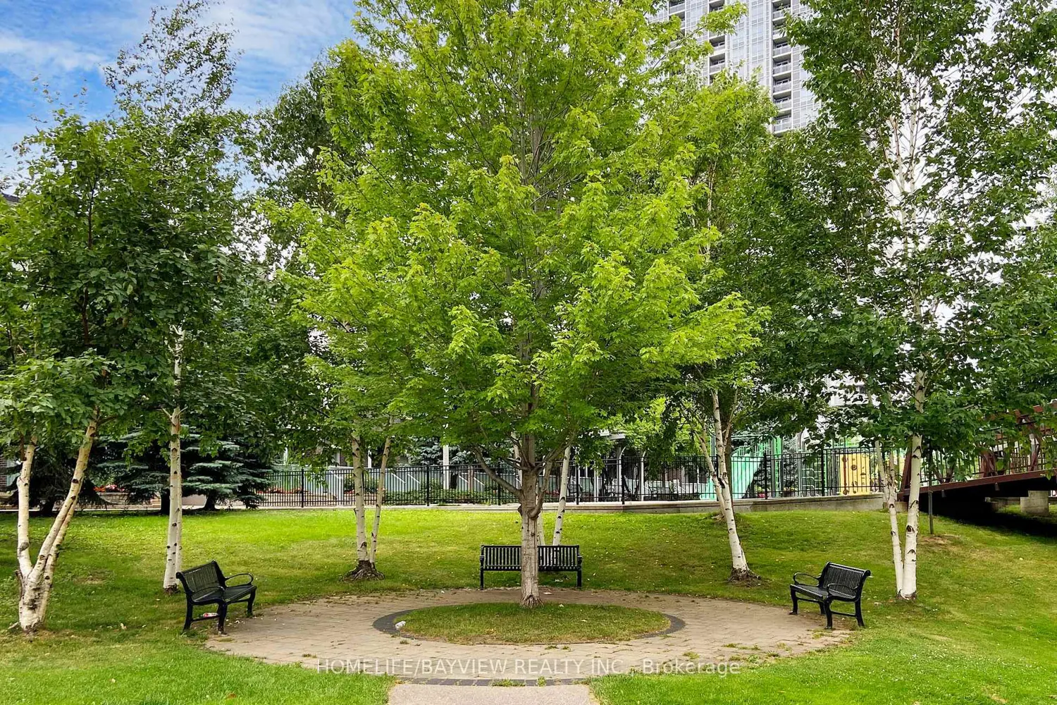 Additional image 17 of 181 Village Green Square 711