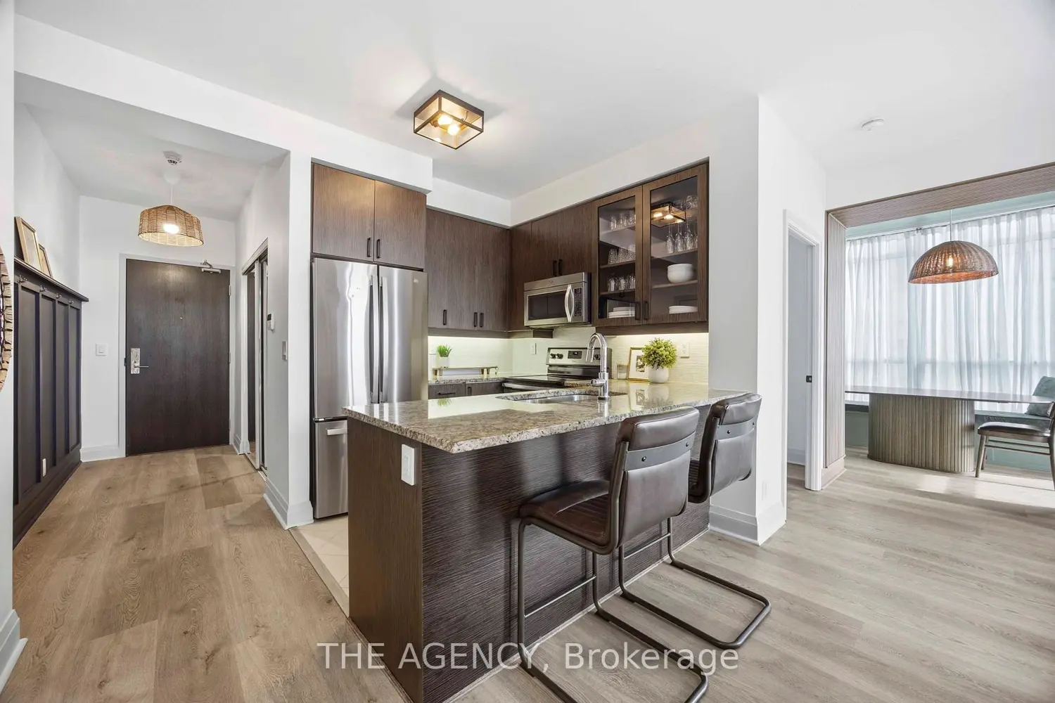 Additional image 6 of 1185 The Queensway 1104