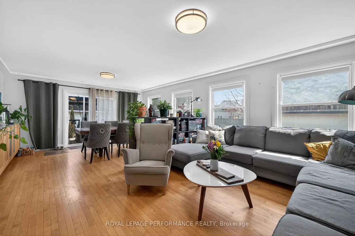 324 Duncairn Avenue photo 5