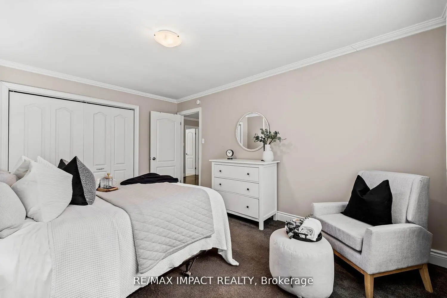 Additional image 10 of 1158 Weller Street