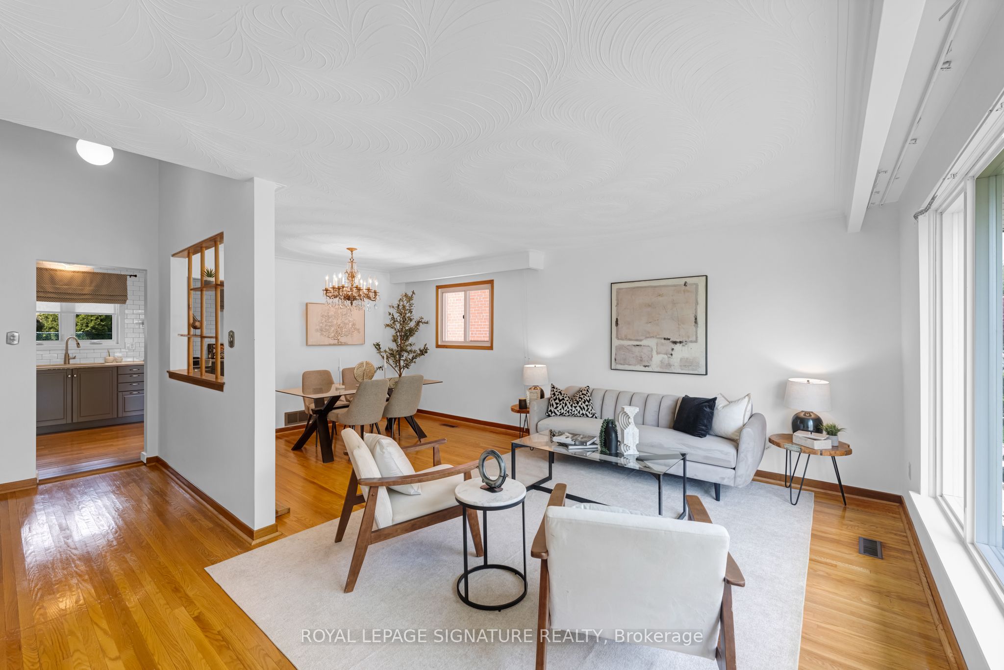 Additional image 3 of 6 Munford Crescent, Toronto, ON, M4B 1C1