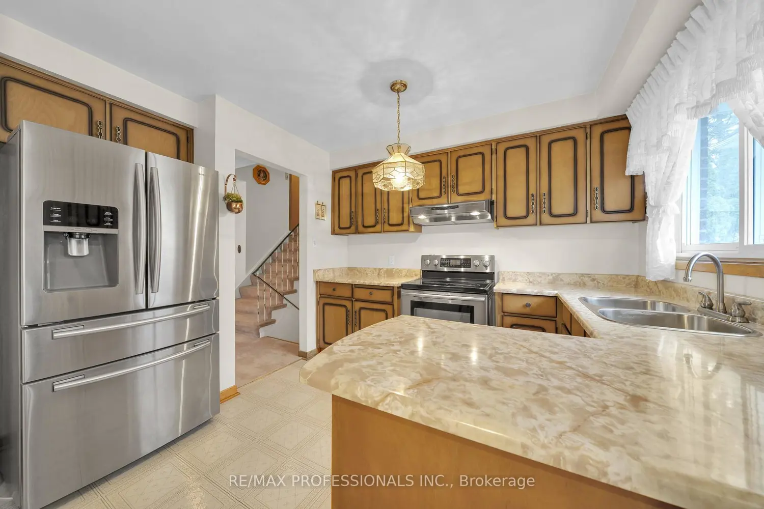 Additional image 5 of 1877 Silverberry Crescent