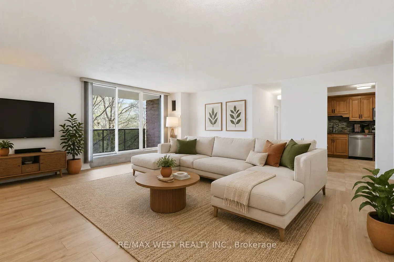1275 Markham Road 401