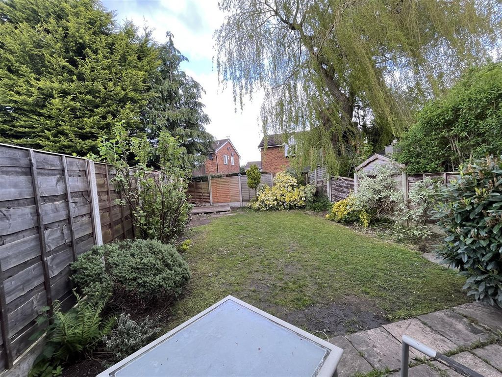 Additional image 7 of 3 bed property to rentLarchwood Drive, Wilmslow, Cheshire SK9