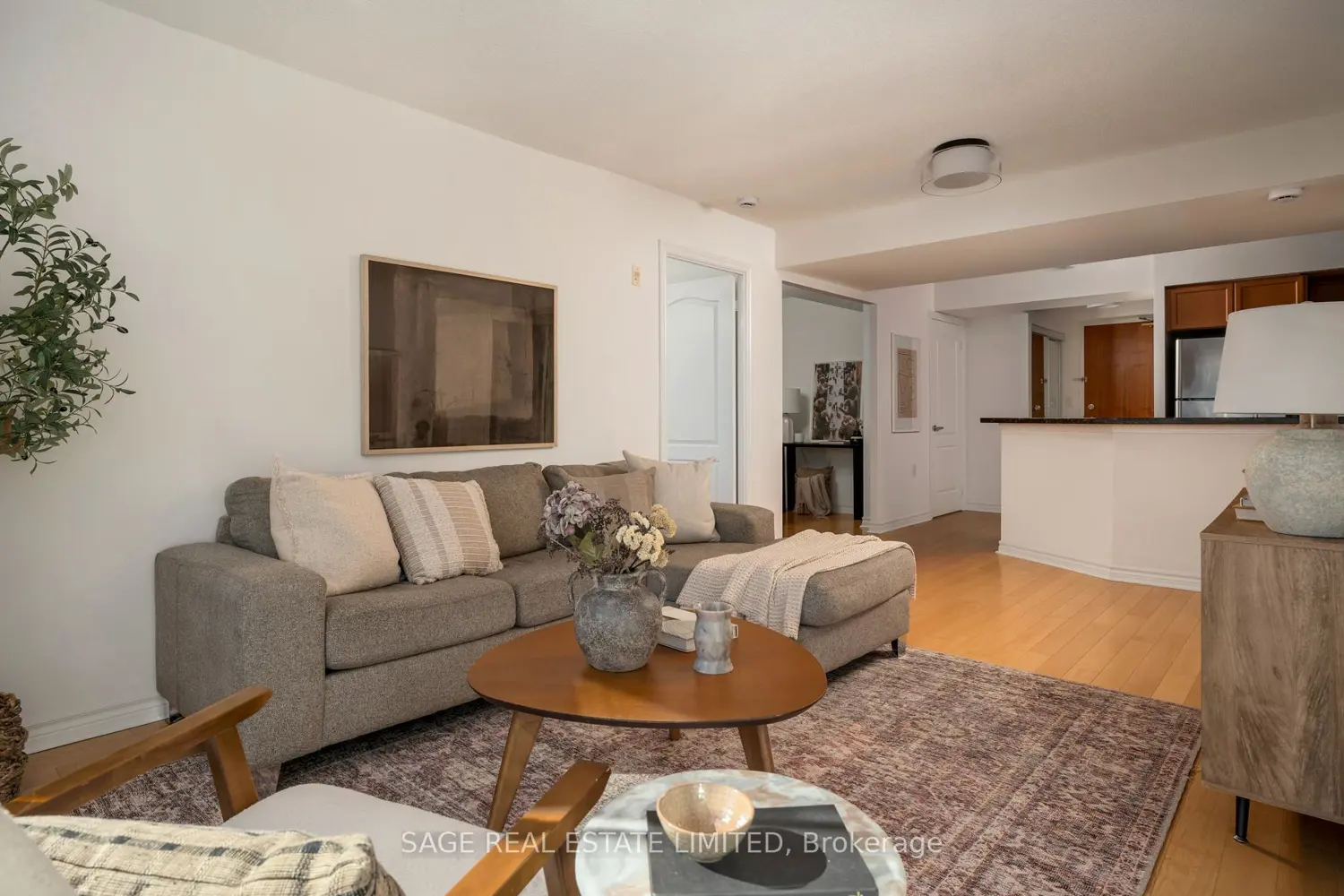 Additional image 6 of 3830 Bathurst Street 606