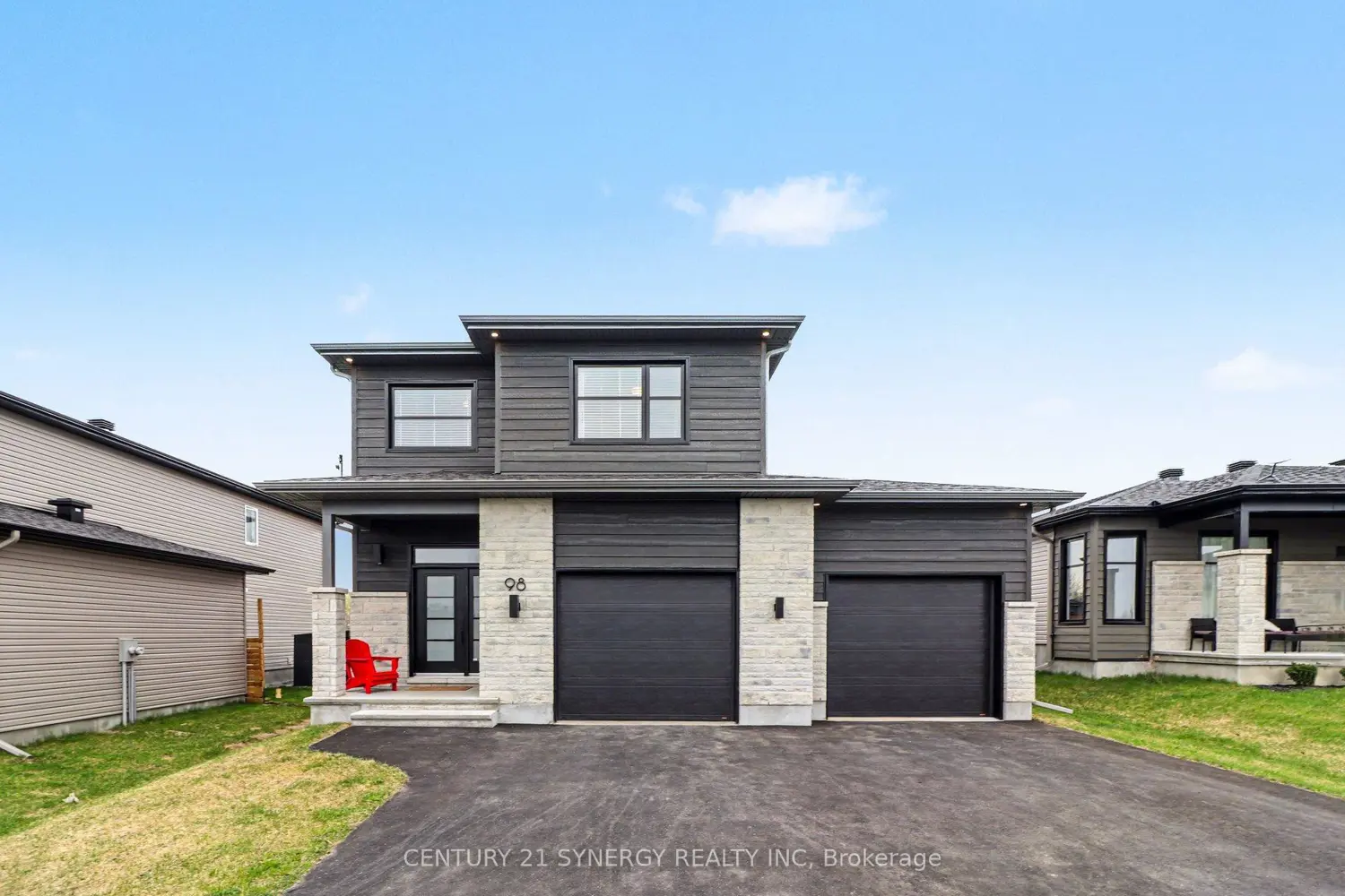 98 Villeneuve Street